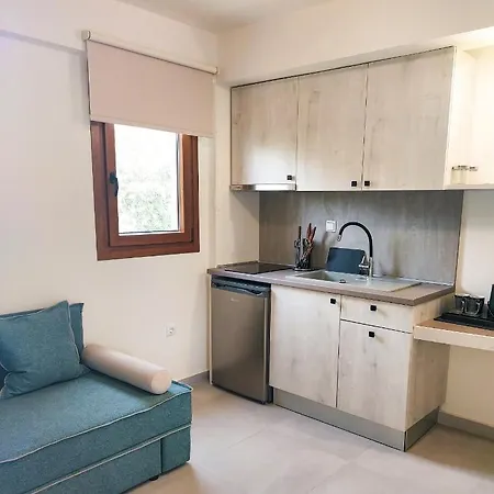 Naiades Urban لايميناس